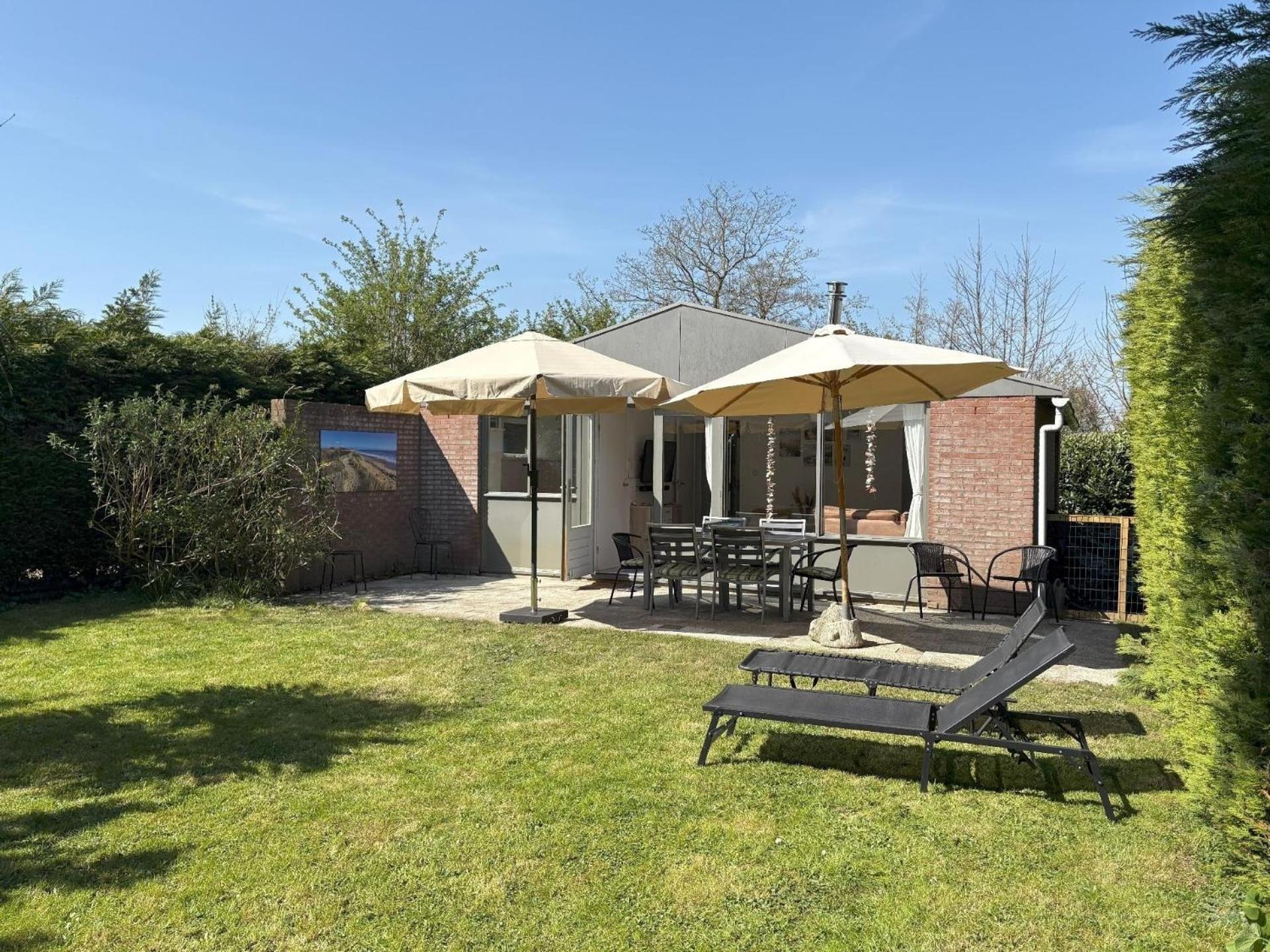 Gemuetliches, Helles Ferienhaus Mit Privatem Garten In Gepflegtem Ferienpark Warmenhuizen ภายนอก รูปภาพ